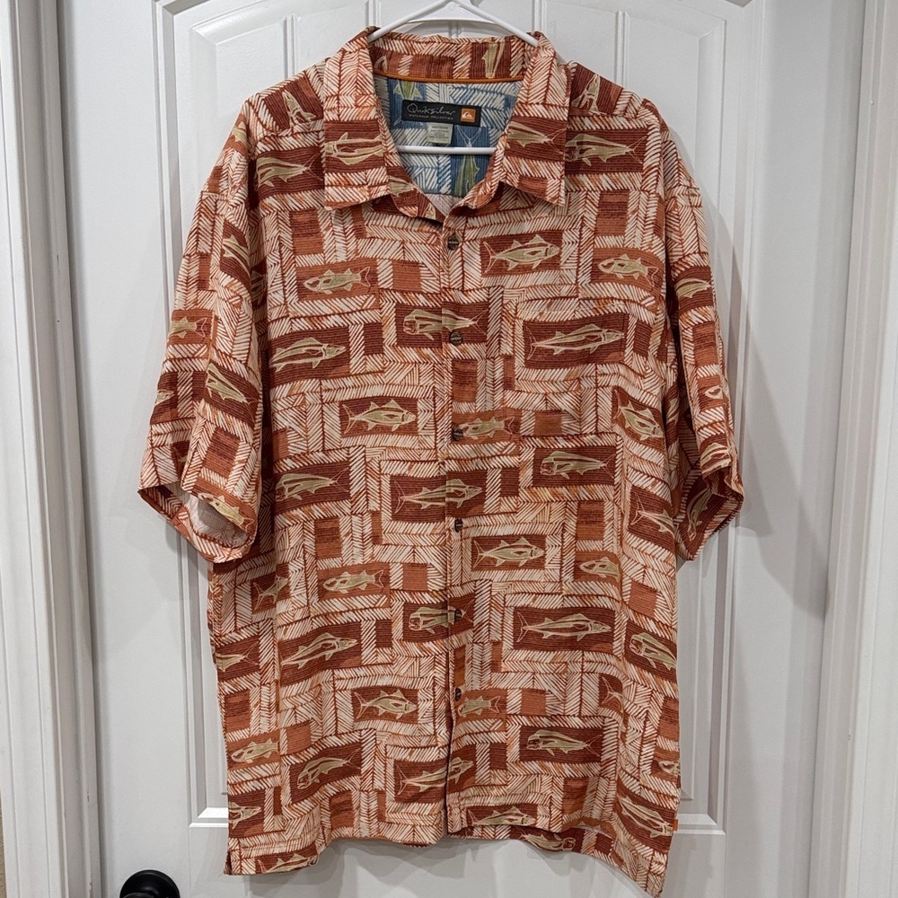 EUC Quiksilver Waterman Collection Men's Button Down Shirt